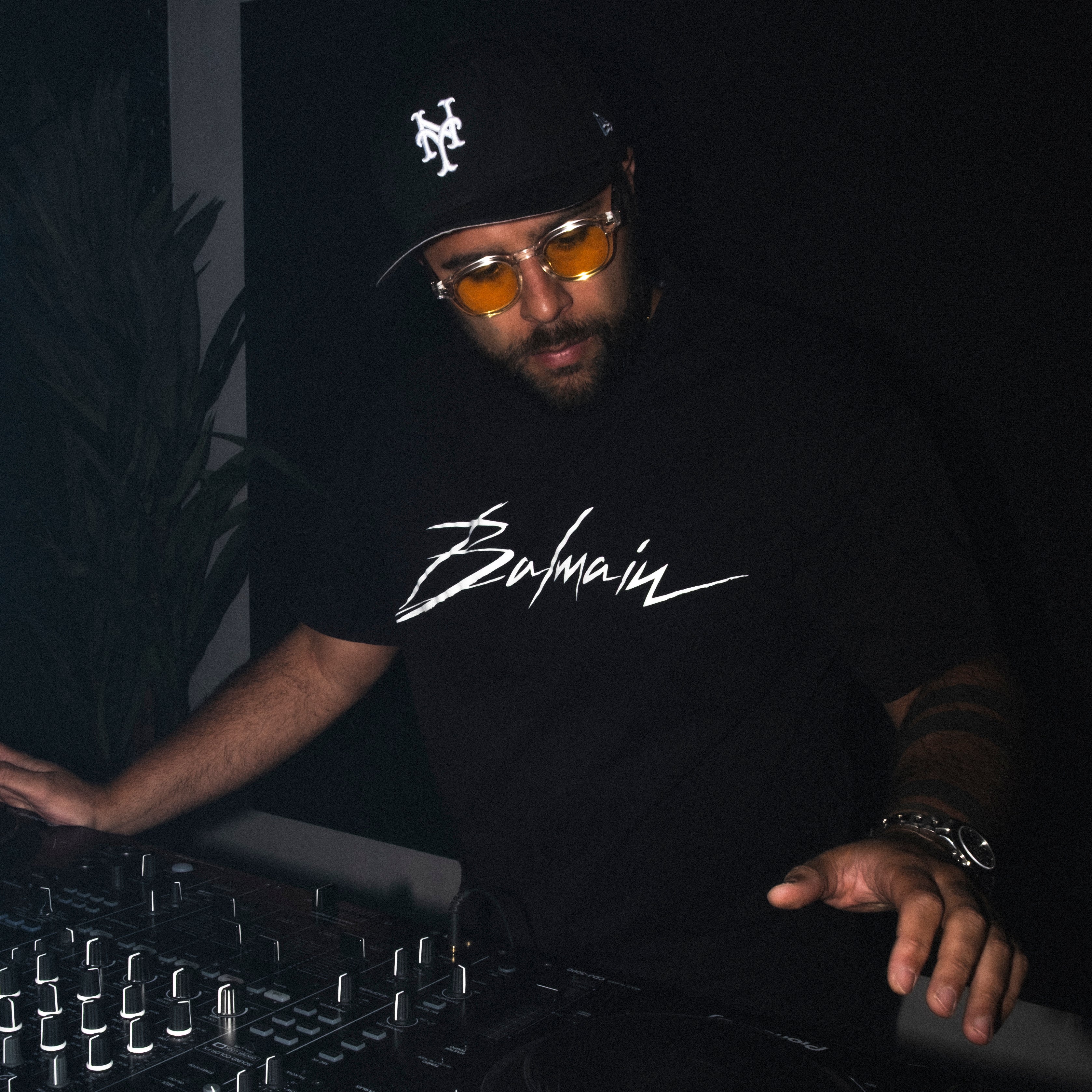 Deimos Transparent Relief Lens