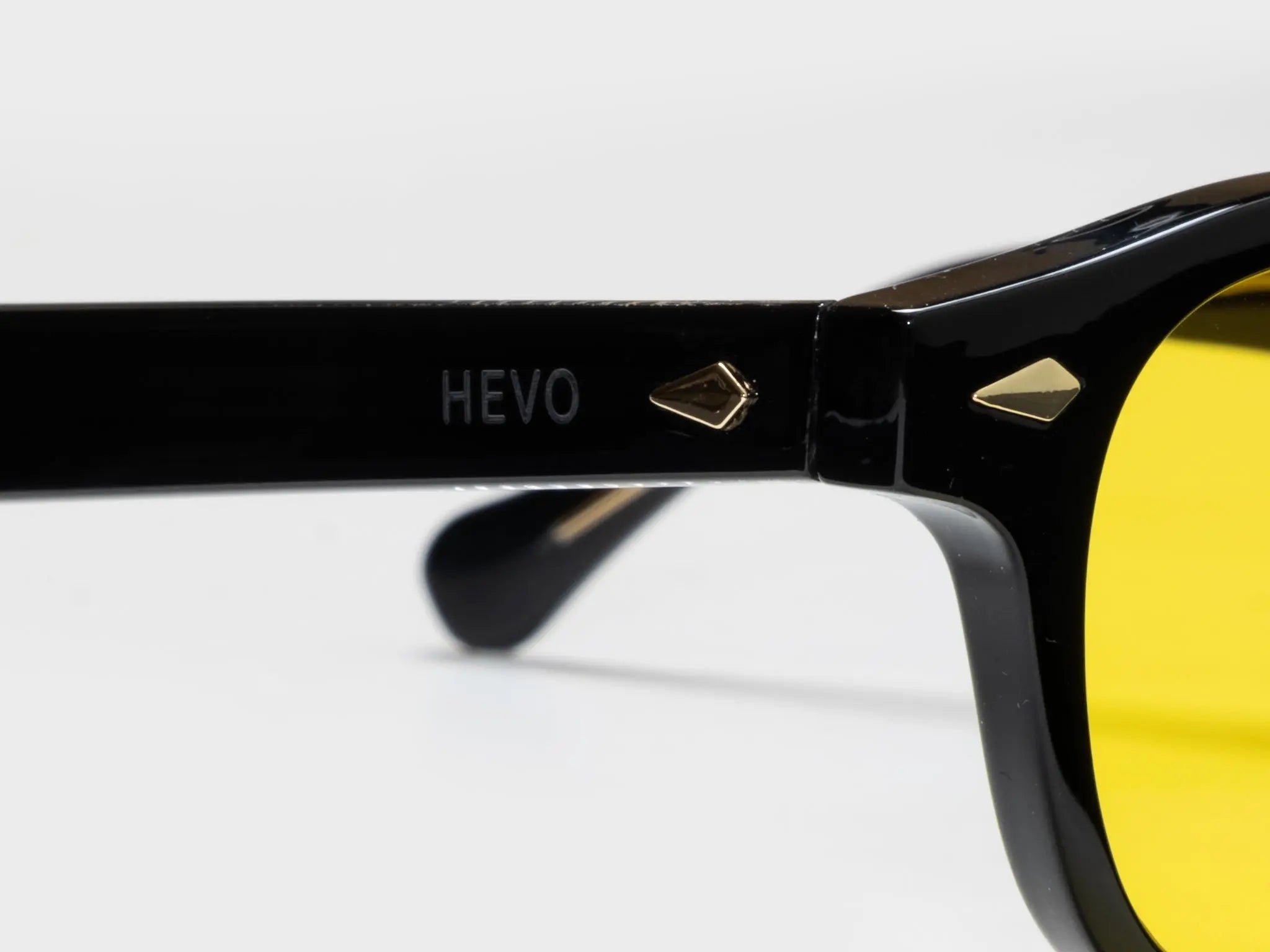 Deimos Black Relief Lens HEVO