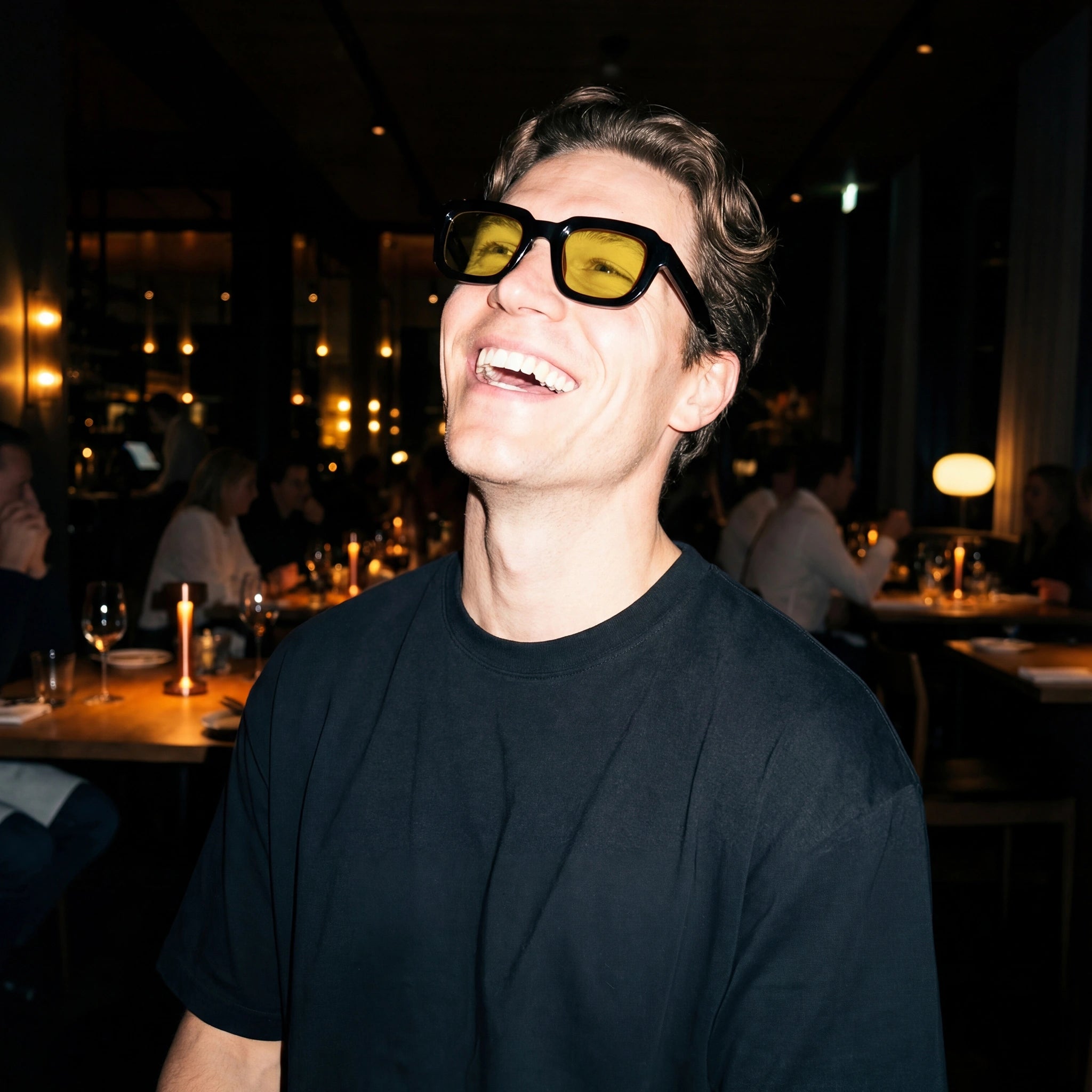 Alt image